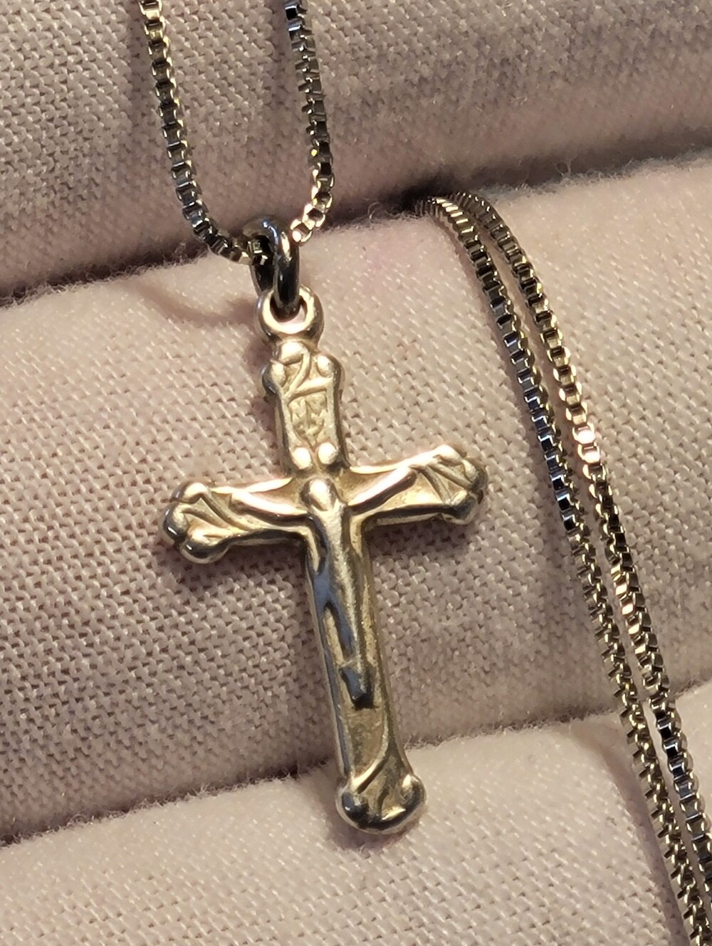 18" Cross Necklace - 925 Sterling Silver - Box Chain Necklace + Cross
